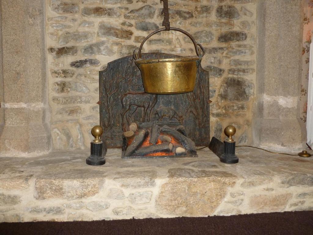 Bed and Breakfast Manoir De La Foulerie Ancteville Habitación foto