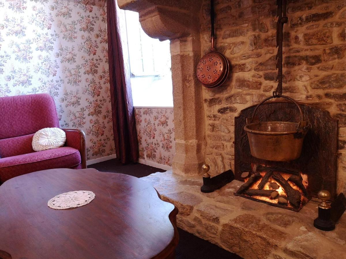 Bed and Breakfast Manoir De La Foulerie Ancteville Exterior foto