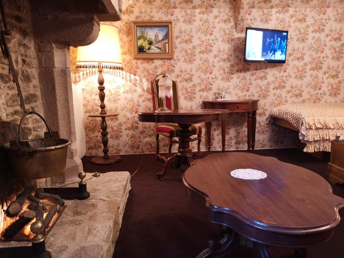 Bed and Breakfast Manoir De La Foulerie Ancteville Exterior foto